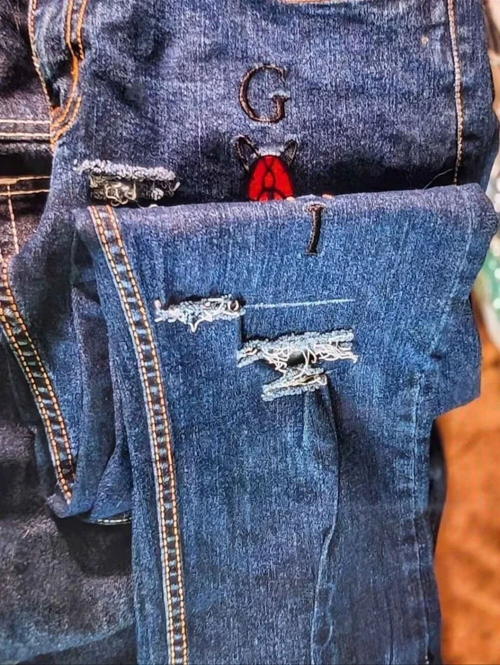 GUCCI Men’s Embroidered Distressed Jeans – Size 36 – Alessandro Michele – NEW